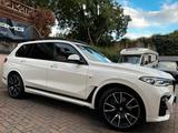 BMW X7 xDr40i M Sport PANO-SKY*Laser*StandH*AHK*360° - gebrauchte BMW X7 aus dem Jahr 2021
