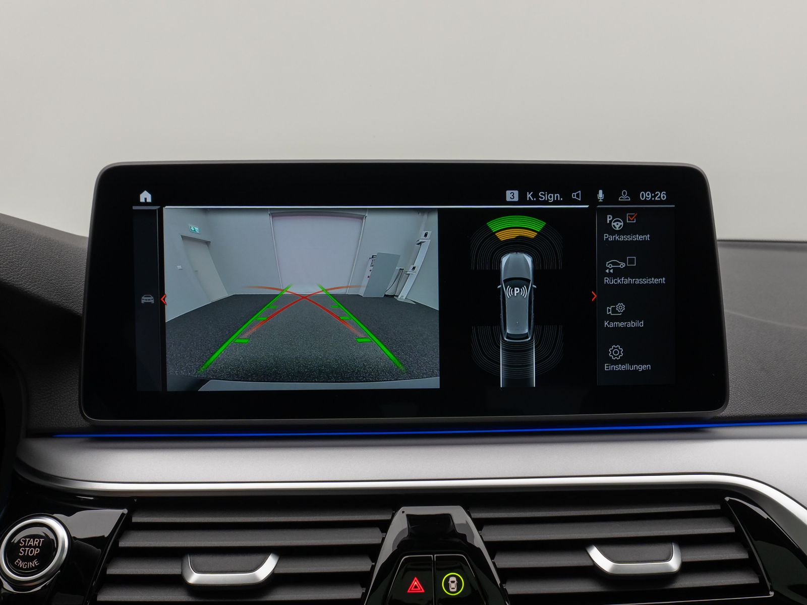 Fahrzeugabbildung BMW 530i xD Panorama Kamera Laser HUD HiFi Komfort