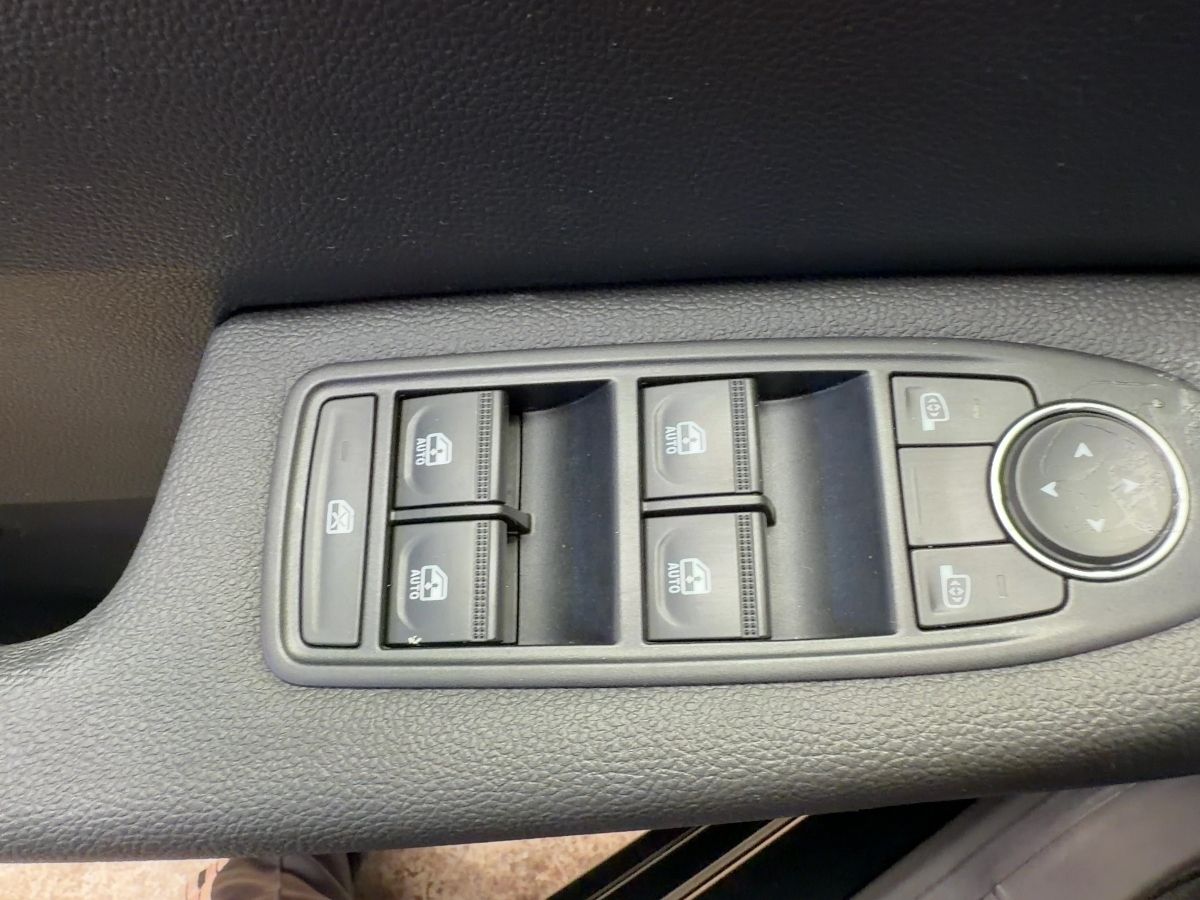 Renault Clio - Bild 16
