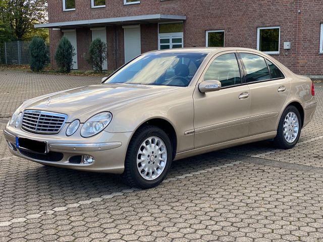 Mercedes-Benz E 200 Klasse Lim. Kompre. *EXZELLENTER ZUSTAND*