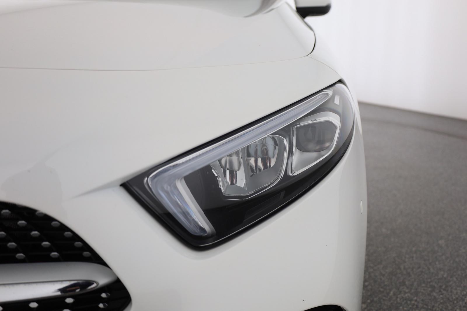 Mercedes-Benz A200 AMG Line LED Navi Sitzheizung Widescreen