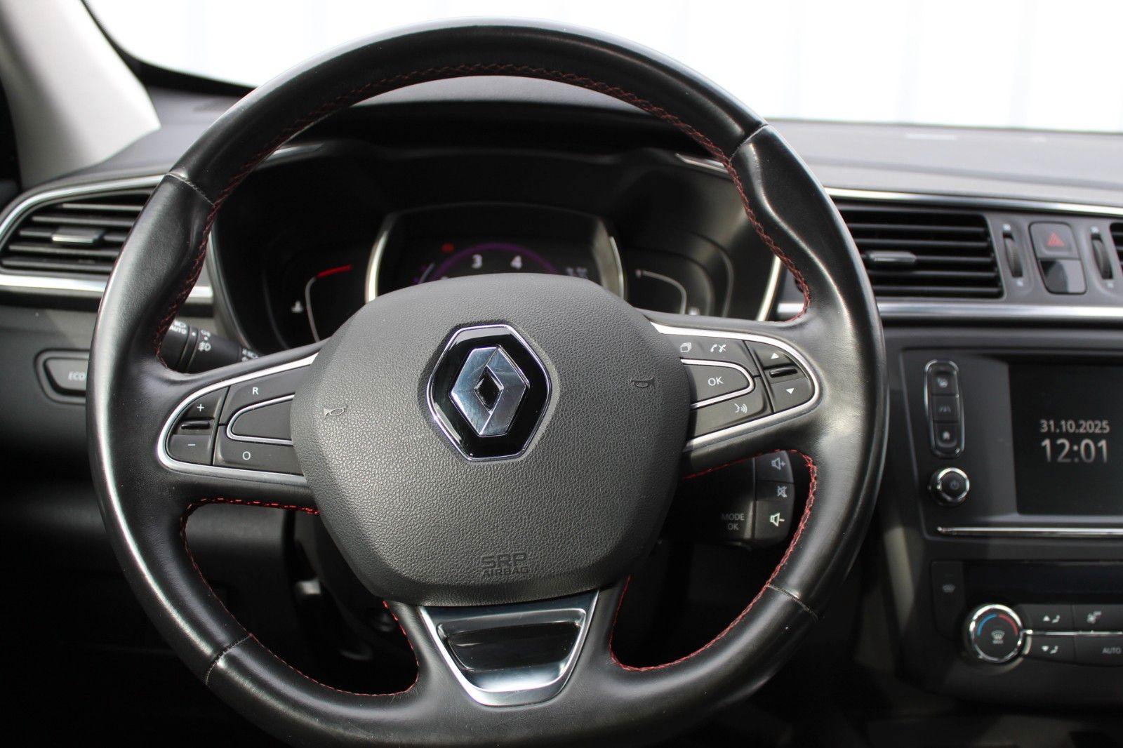 Fahrzeugabbildung Renault Kadjar Crossborder Automatik*Navi*Leder*Bose