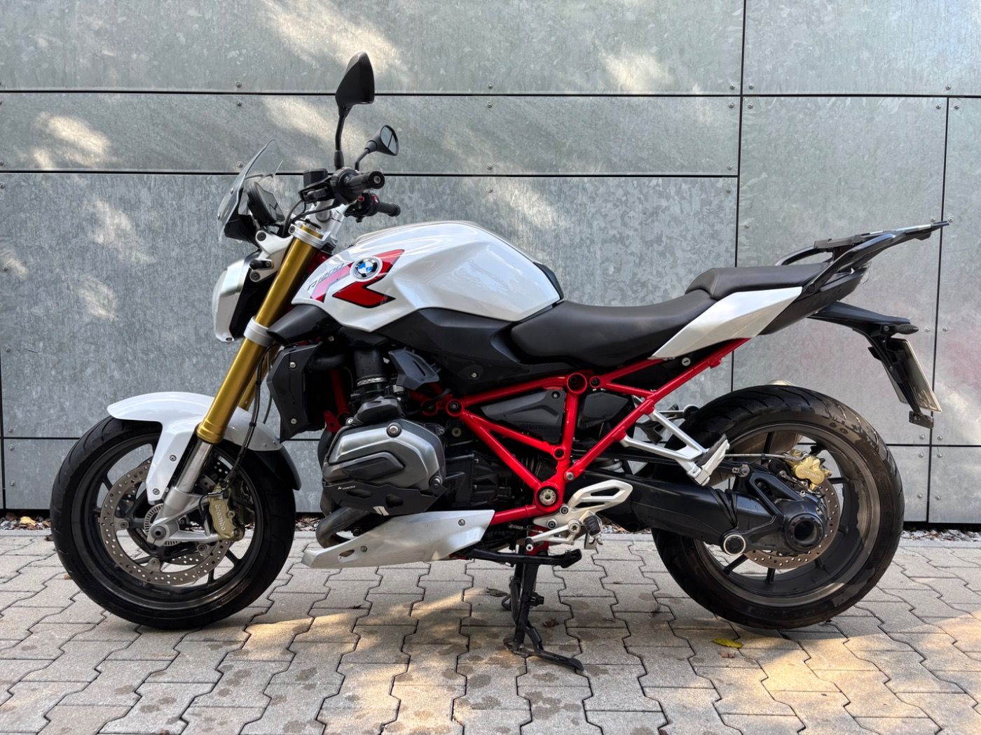 Fahrzeugabbildung BMW R 1200 R Dynamik-Paket