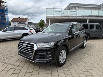 Audi Q7 - 1
