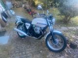 Moto Guzzi V7 Classic - Offers matching your search criteria