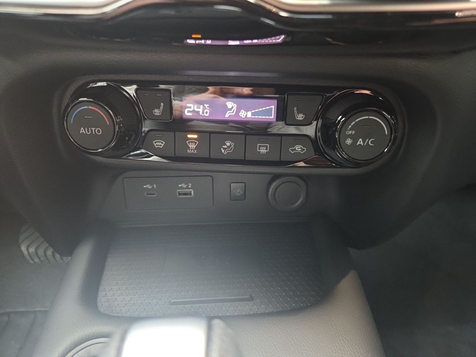 Fahrzeugabbildung Nissan Juke 1.6 Hybrid Tekna 143 PS Autom. *BOSE*FRONTS