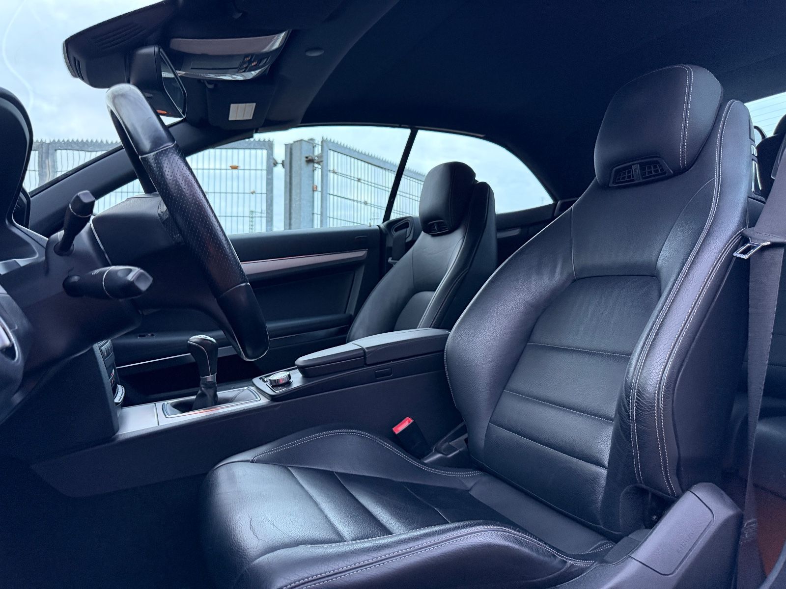 Fahrzeugabbildung Mercedes-Benz E 220 CDI Cabrio AIRSCARF*BIXENON*HARMANKARDON