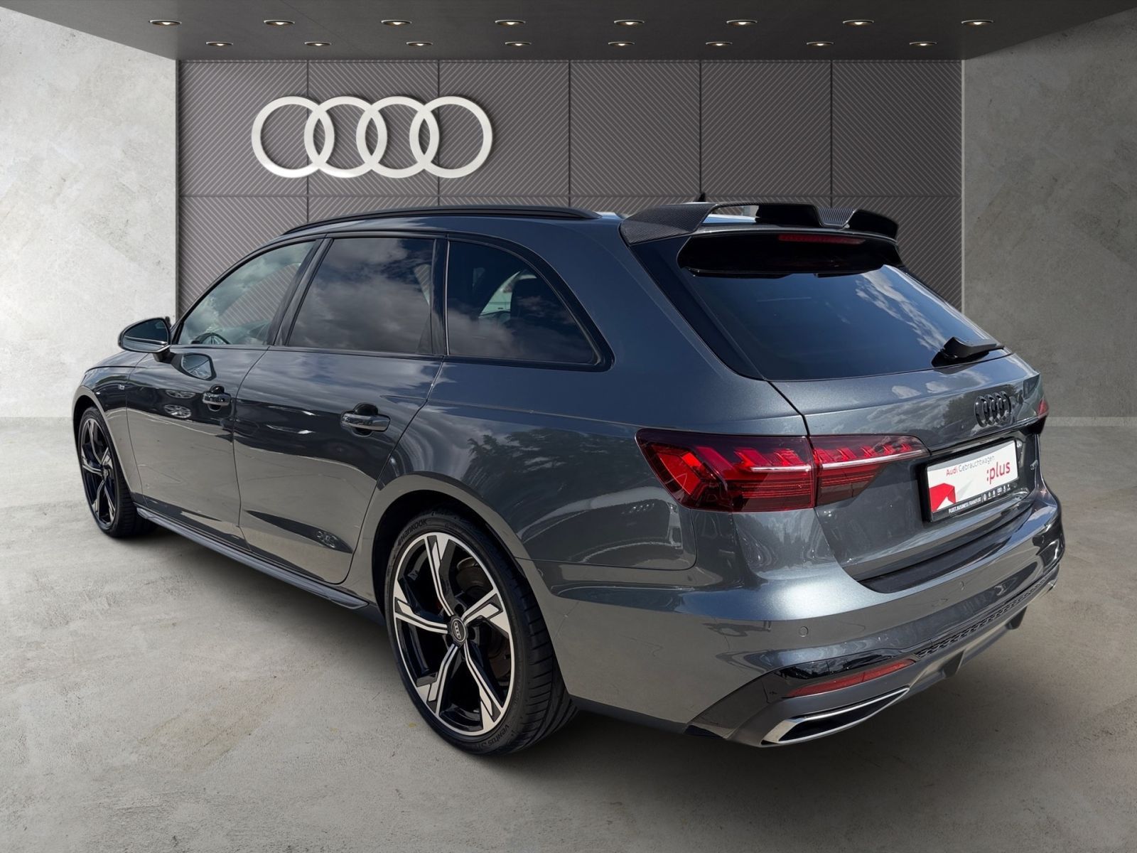 Audi A4 Avant 40 TFSI quattro S tronic S line Matrix foto 4