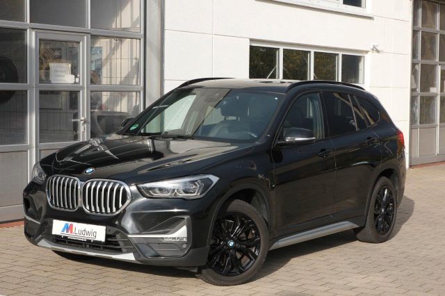 BMW X1 sDrive20d xLine Aut. NAVI RFK VOLL-LED DACH