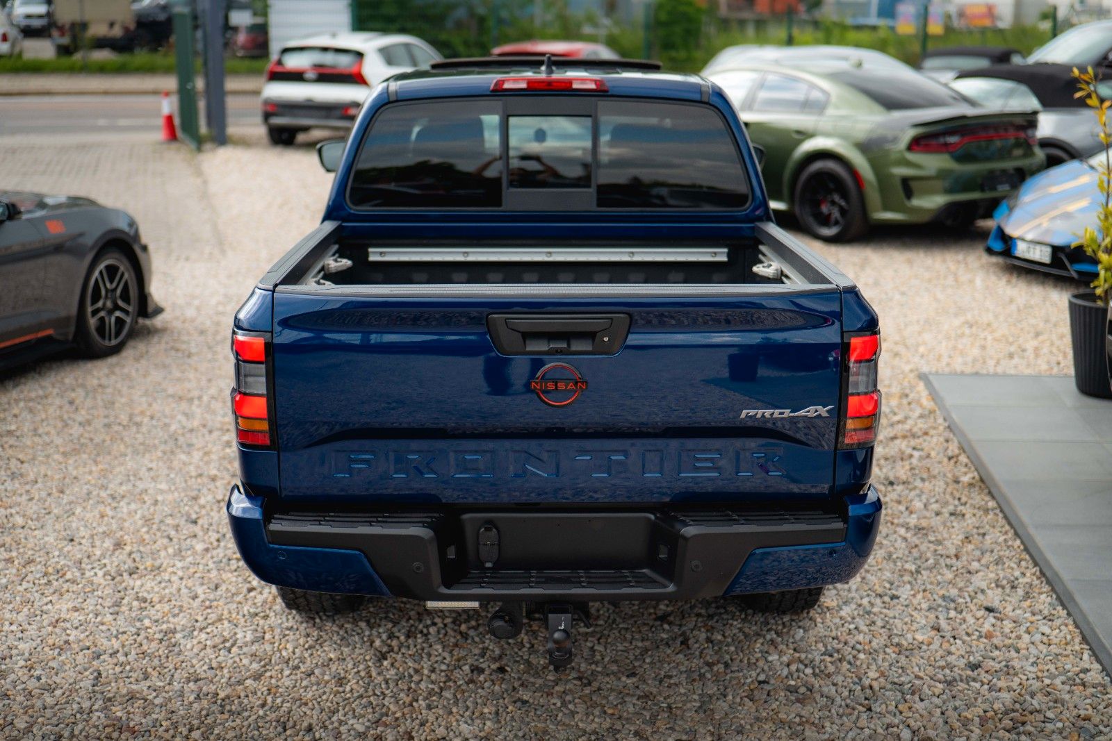Fahrzeugabbildung Nissan Frontier 3.8 V6 4x4 PRO-4X Offroad *Pano*ACC*LED