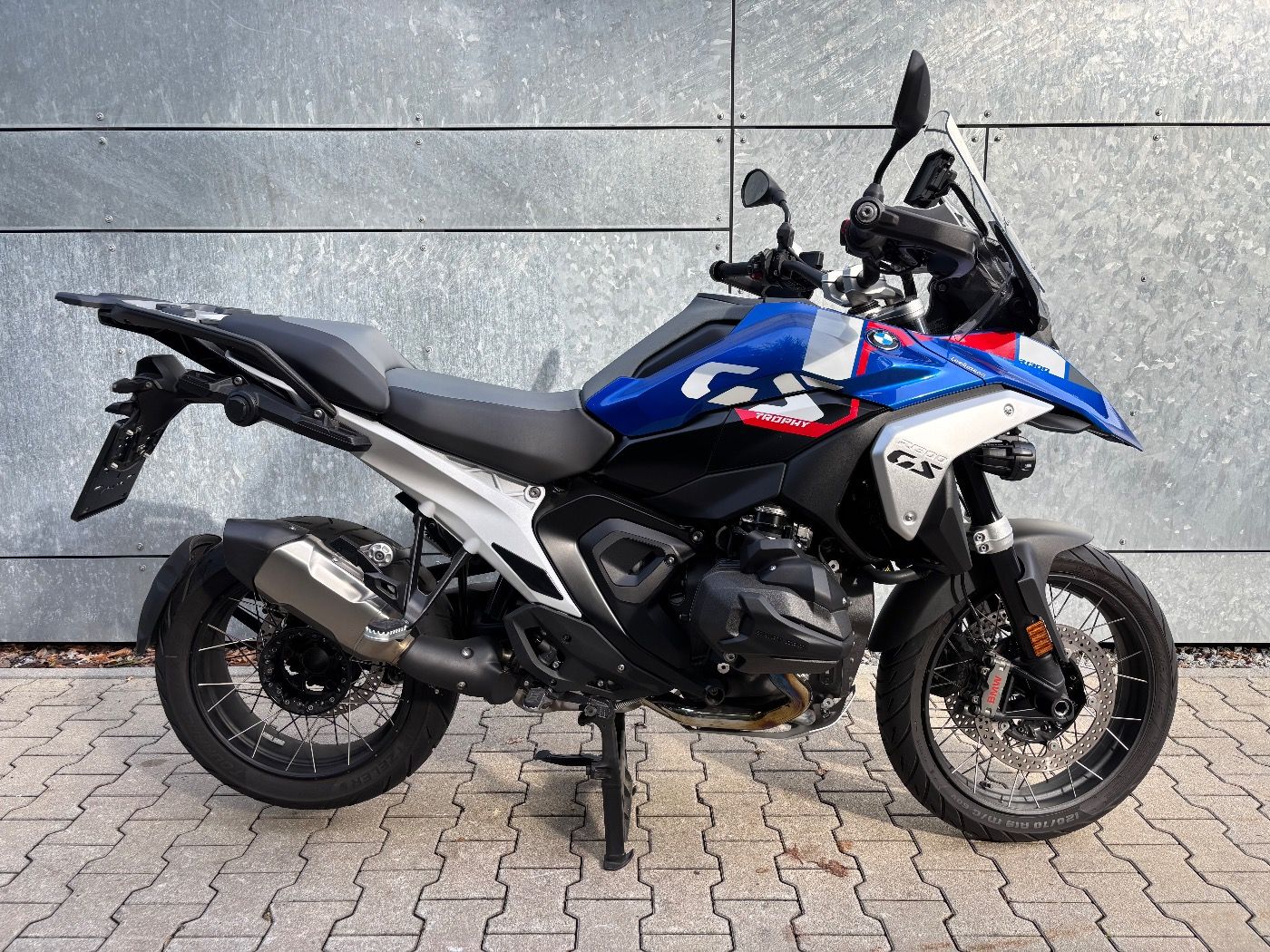 Fahrzeugabbildung BMW R 1300 GS Trophy 4 Pakete Fahrzeughöhenregelung