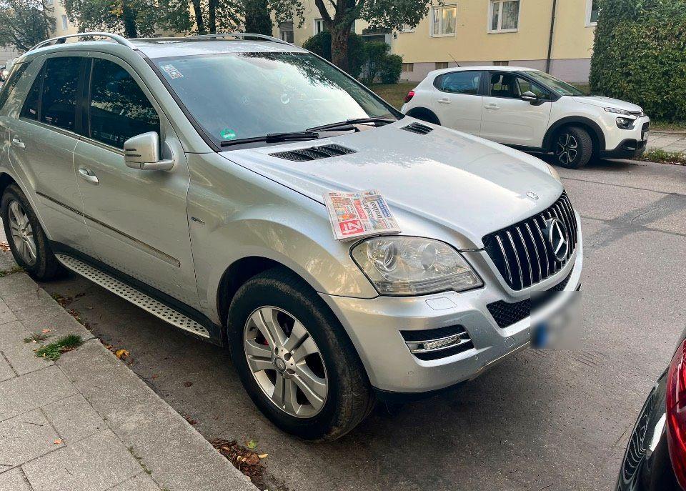 Mercedes-Benz ML 300