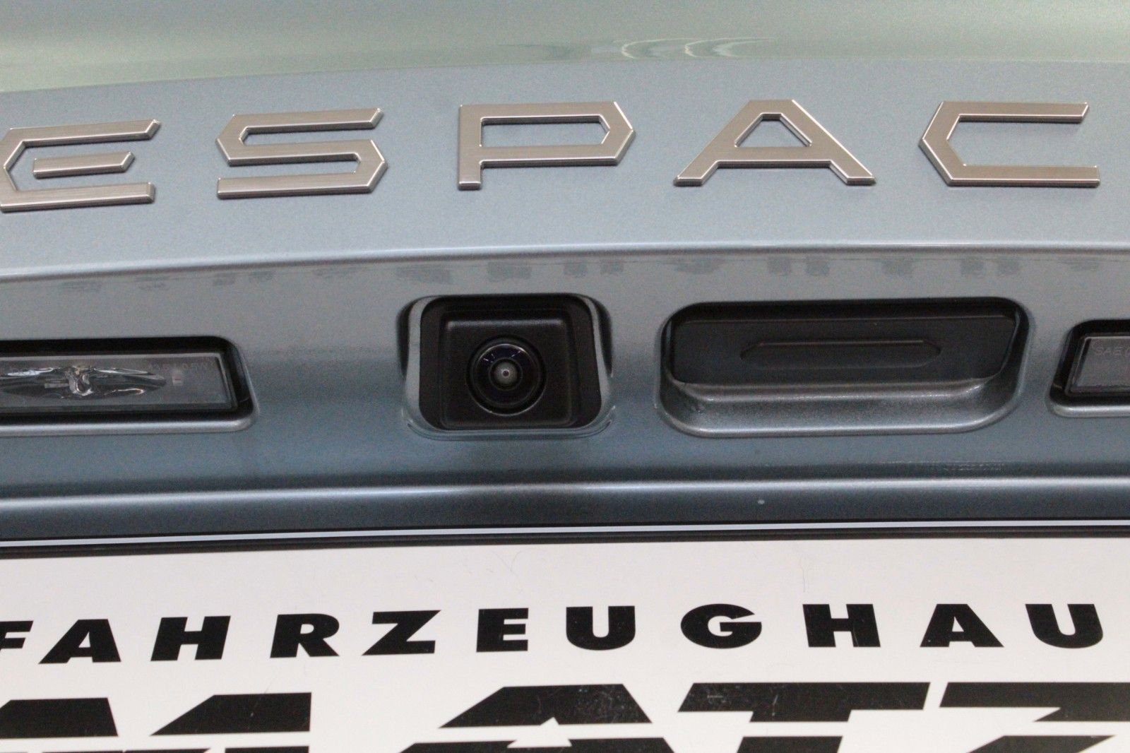 Fahrzeugabbildung Renault Espace E-Tech Full Hybrid 200 Iconic 5-Sitzer