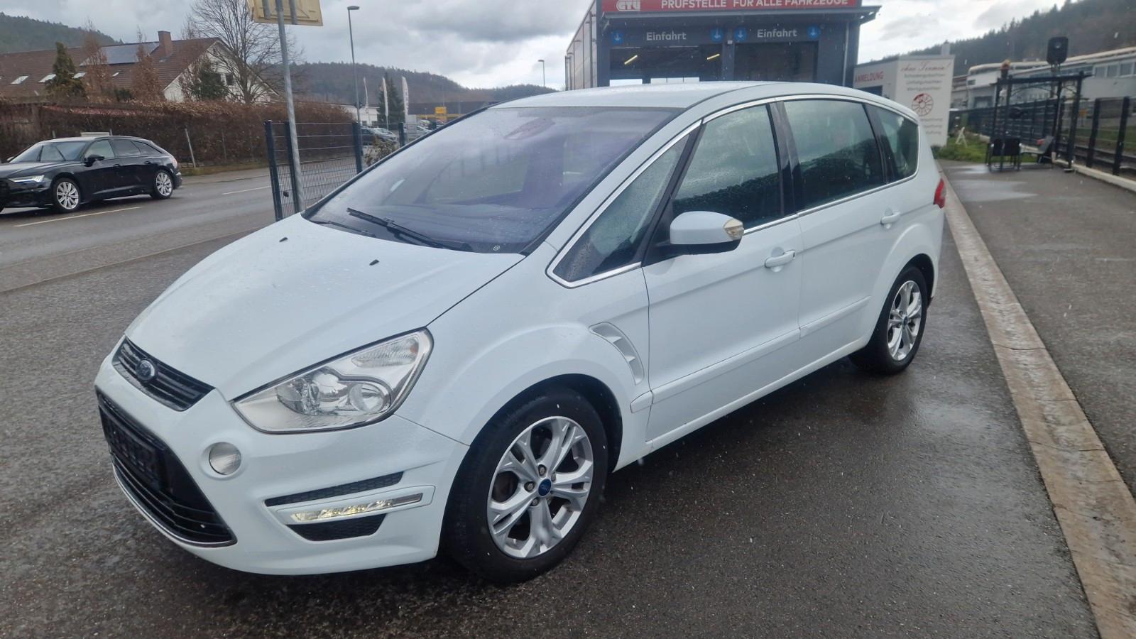 Ford S-MAX  2.0 TDCI Titanium*Automatik*Navi*TÜV*