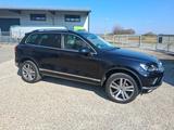 Volkswagen Touareg 3.0 V6 TDI SCR BlueMotion Automatik - VW Touareg von privat