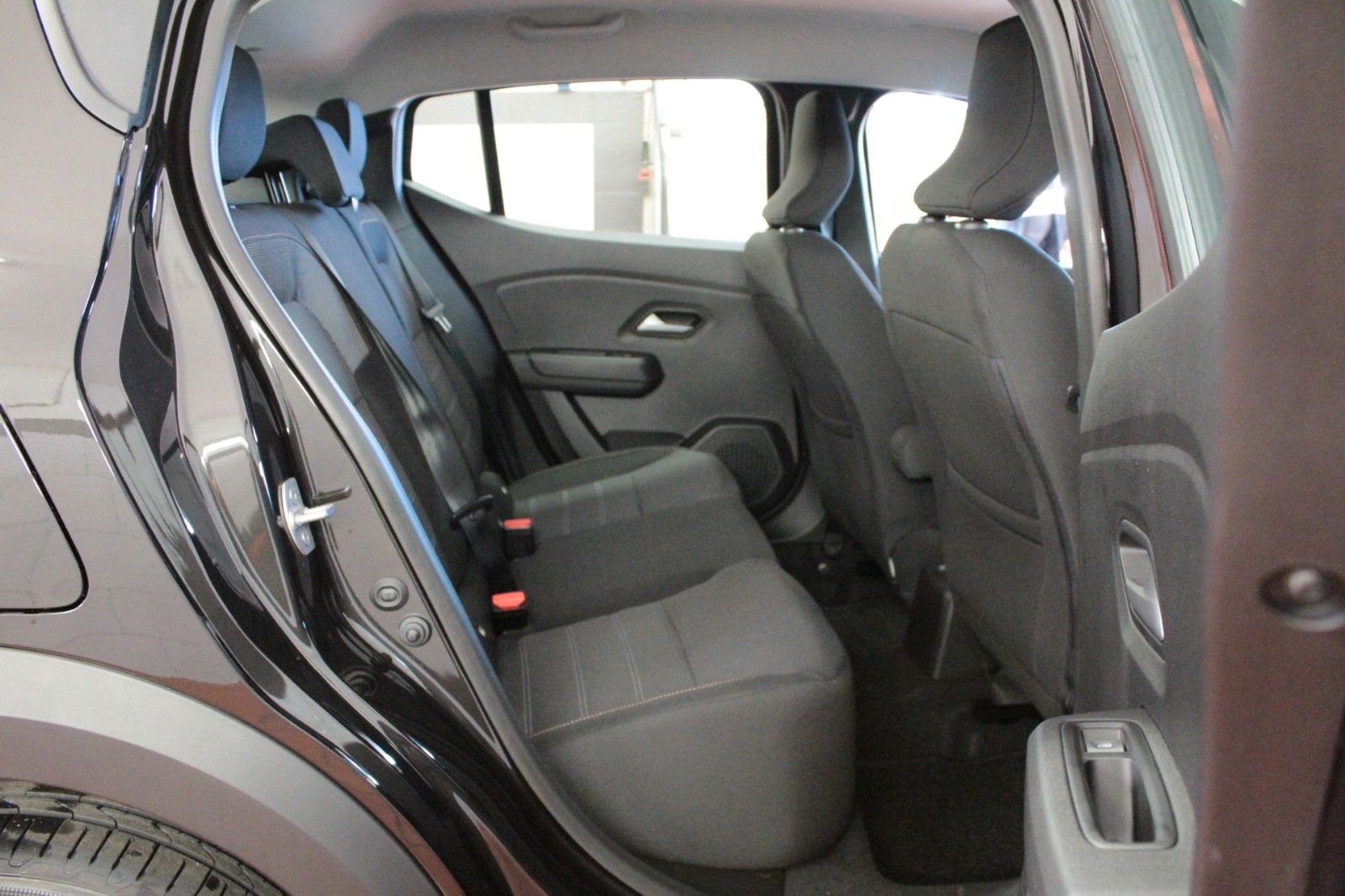 Fahrzeugabbildung Dacia Sandero Stepway TCe 90 Expression *WInterpaket*