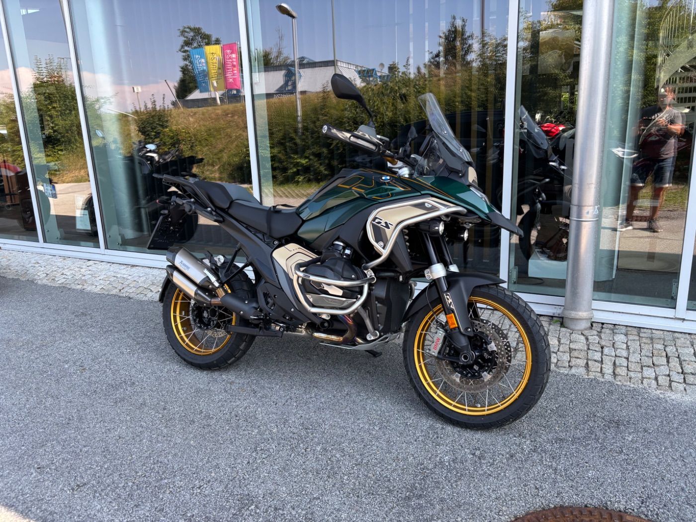 Fahrzeugabbildung BMW R 1300 GS Option 719 Sportfederung