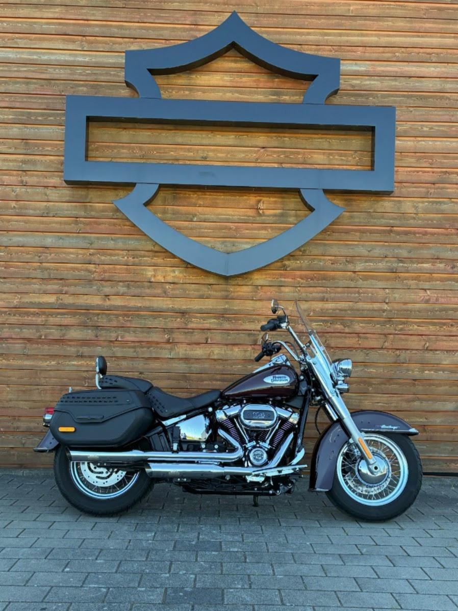Harley-Davidson Softail Heritage FLHCS