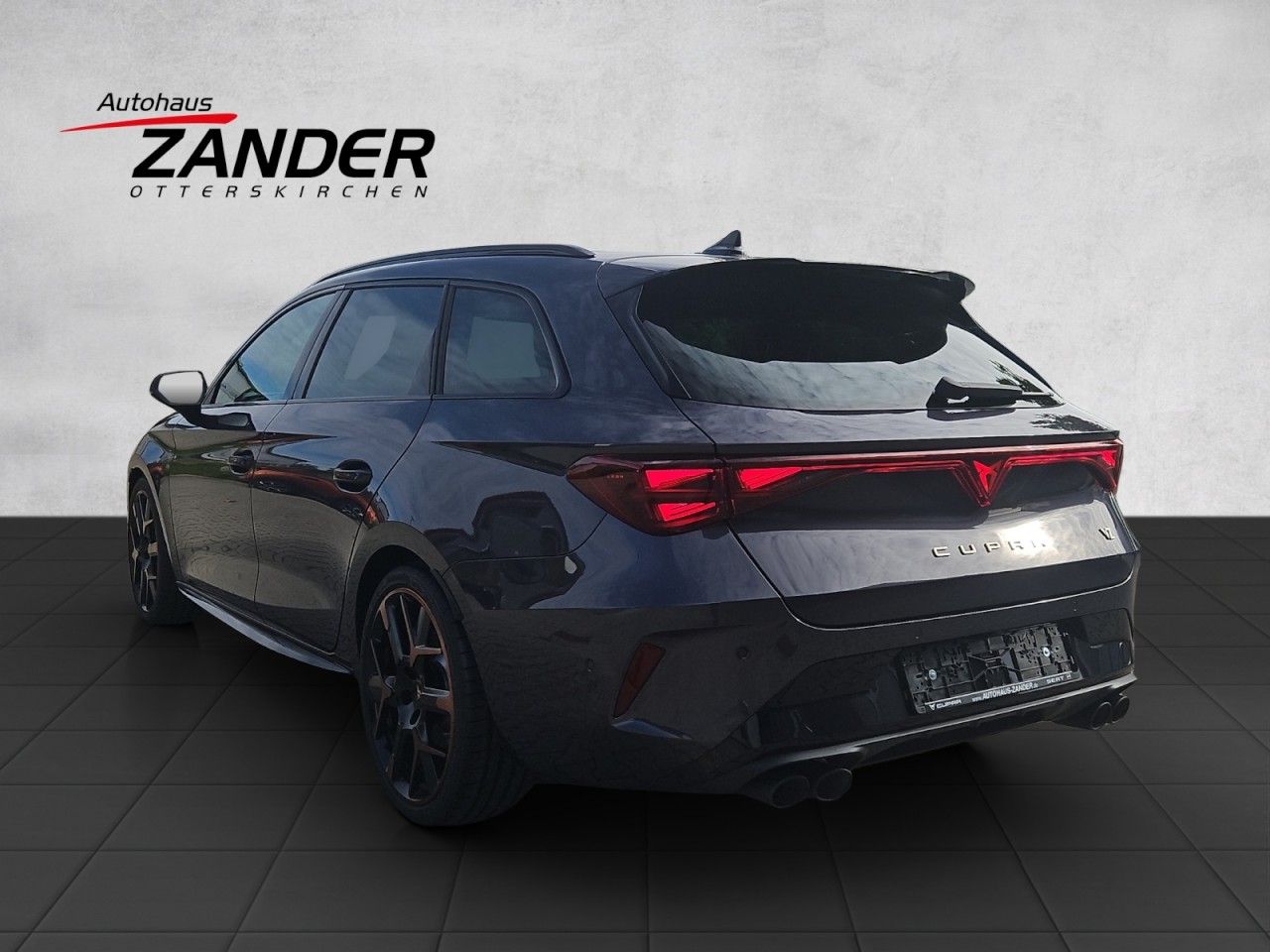 Fahrzeugabbildung CUPRA Leon SP 2.0 TSI 245 kW 4Drive VZ EXTREME AHK