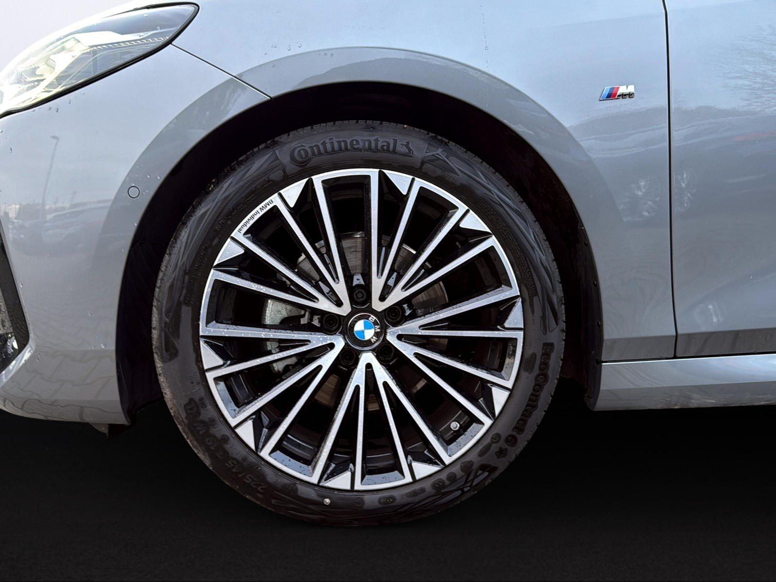 BMW 218 Active Tourer - Bild 2