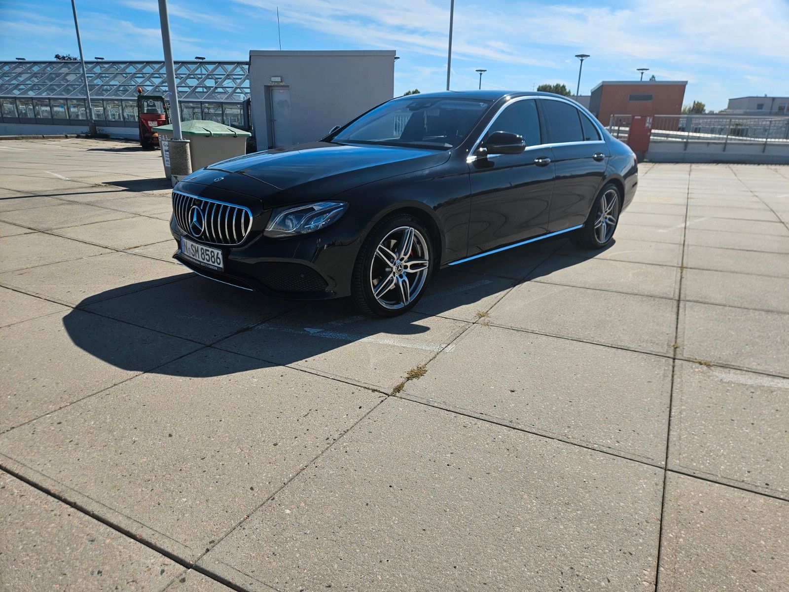 MERCEDES-BENZ E 220 d 4MATIC Autom. - TOP