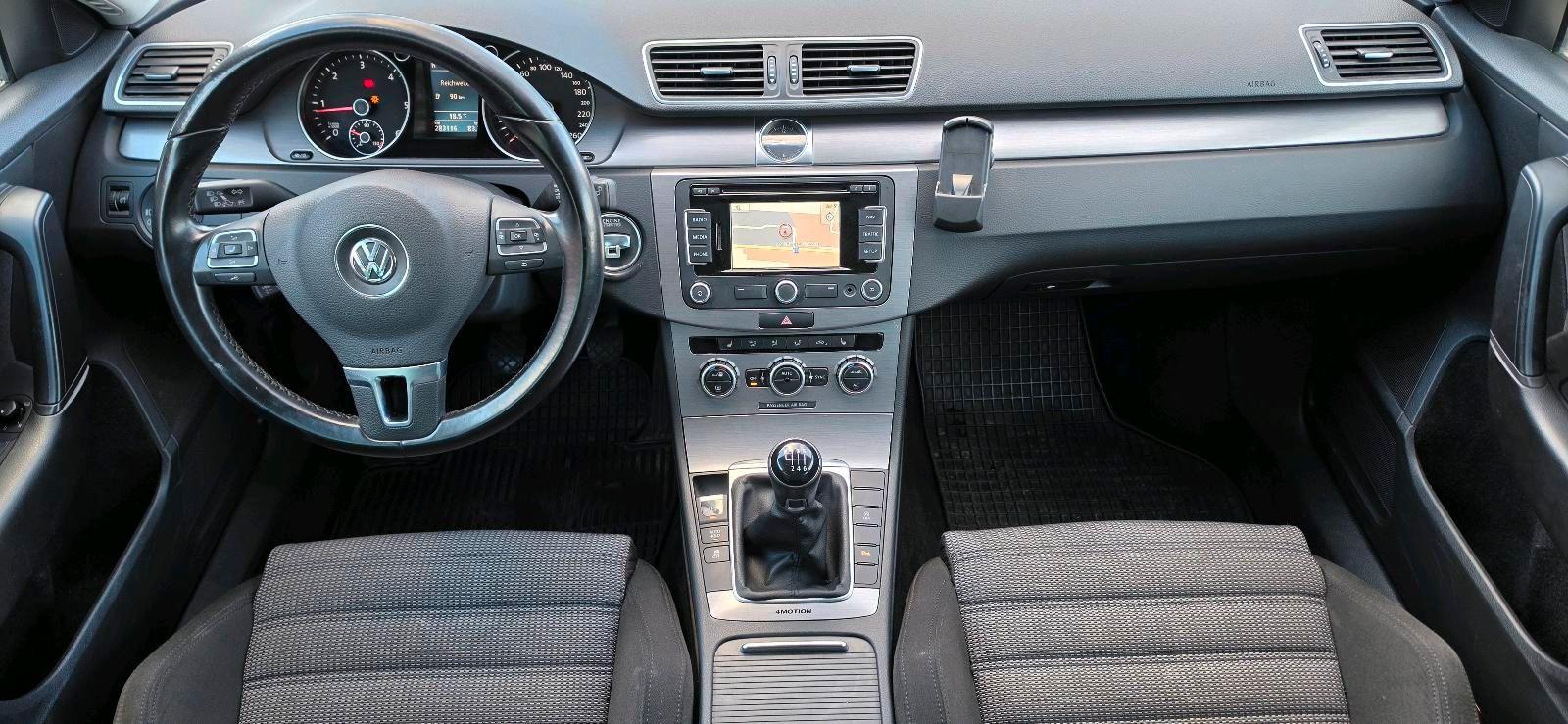 Volkswagen Passat 2013 — photo 8