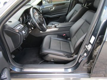 Mercedes E 220 - 8