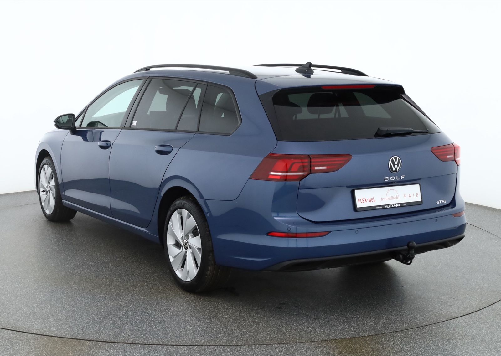 Volkswagen Golf VIII Variant e1.5 TSI DSG LED ACC AHK imagem 3