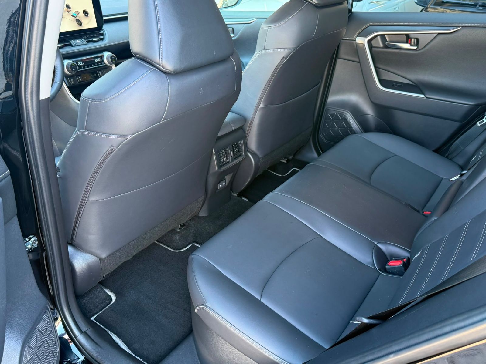 Toyota RAV4 Hybrid **LEDER** foto 16