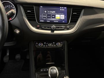Fotografie 17 des Opel Grandland (X) Grandland X 1.2 Start/Stop Business INNOVATION