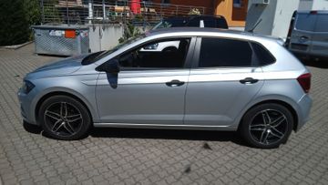 Volkswagen Polo - 2