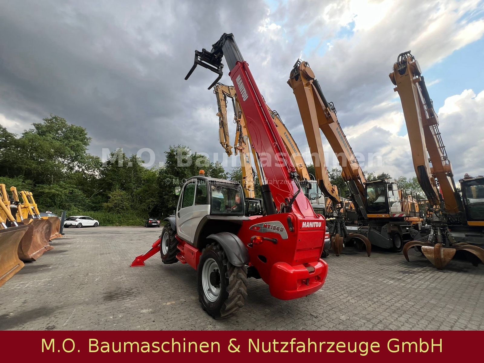 Fahrzeugabbildung Manitou MT1840 R Teleskoplader / 4x4 / SW
