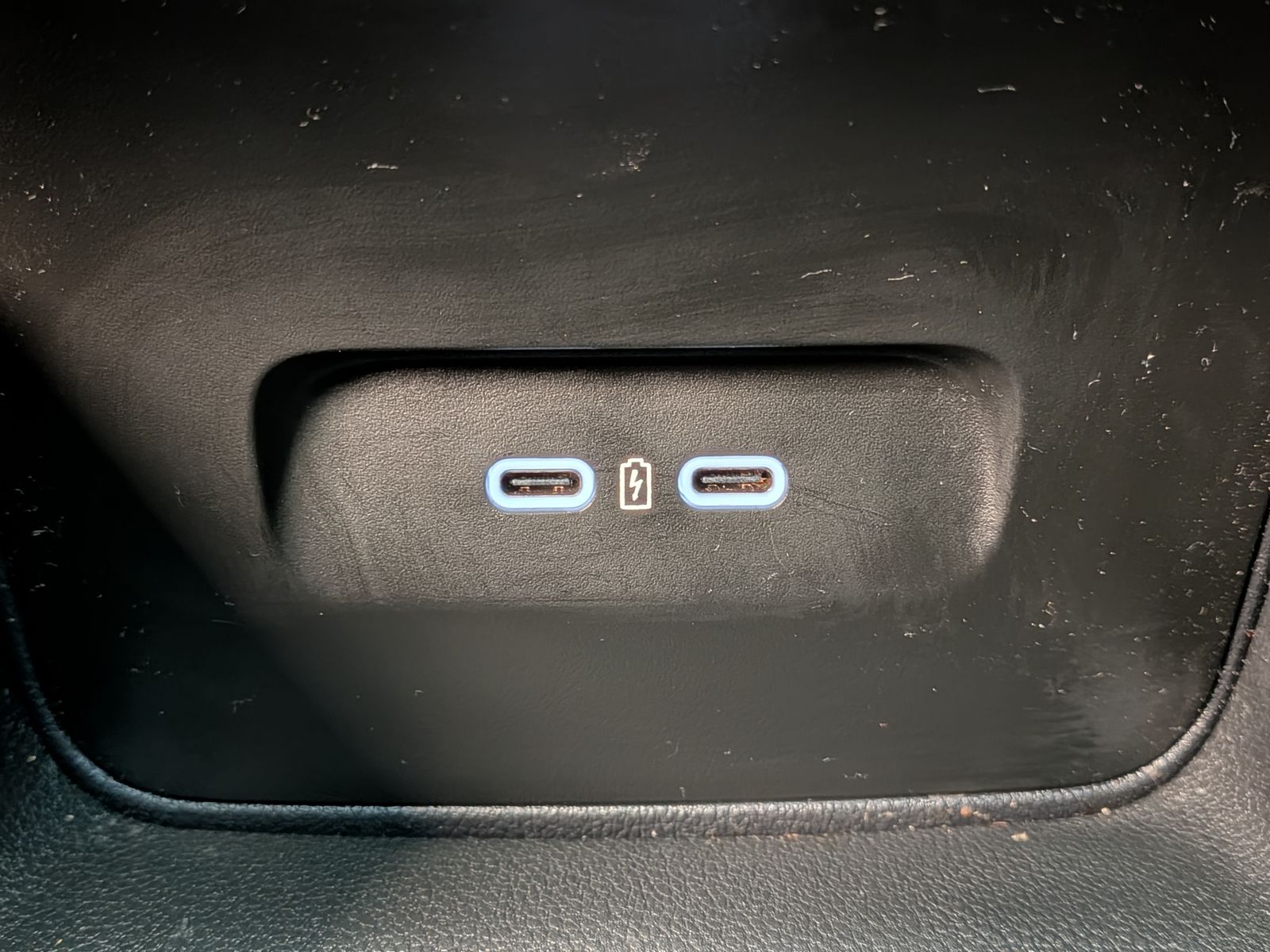 Fahrzeugabbildung SKODA Octavia 1.5 TSI Sportline MATRIX PANO AHK 5J-Gar