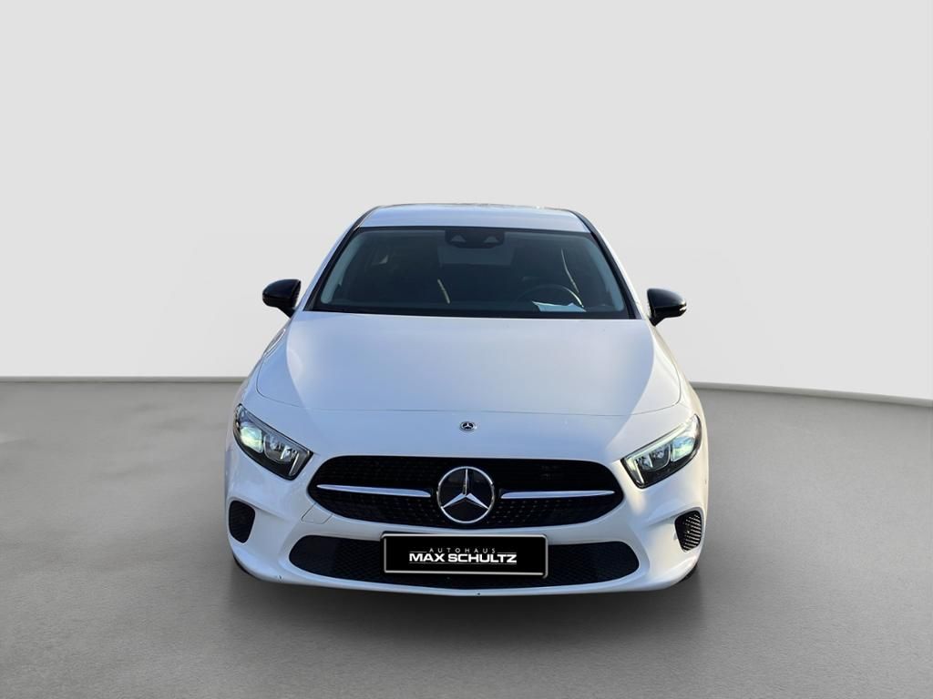 Fahrzeugabbildung Mercedes-Benz A 250 e Kompaktlimousine Night Paket*Kamera*LED