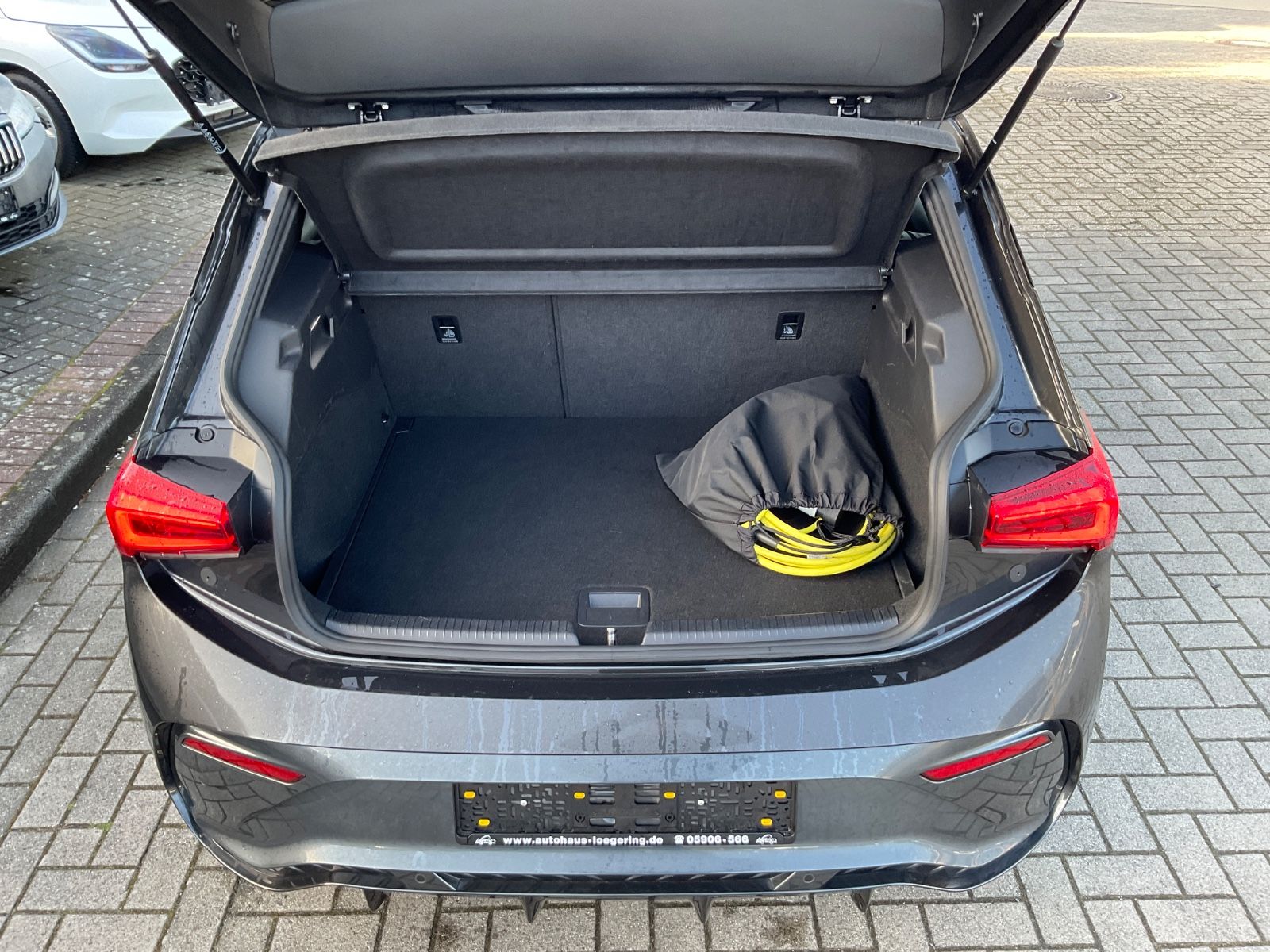Fahrzeugabbildung CUPRA Born 58 kWh 150 kW,Kamera,Navi,LED,Sitzheizung