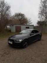 BMW E93 335i/M Abwerk/Voll Austattung/Indi... - BMW 335 in Hamburg