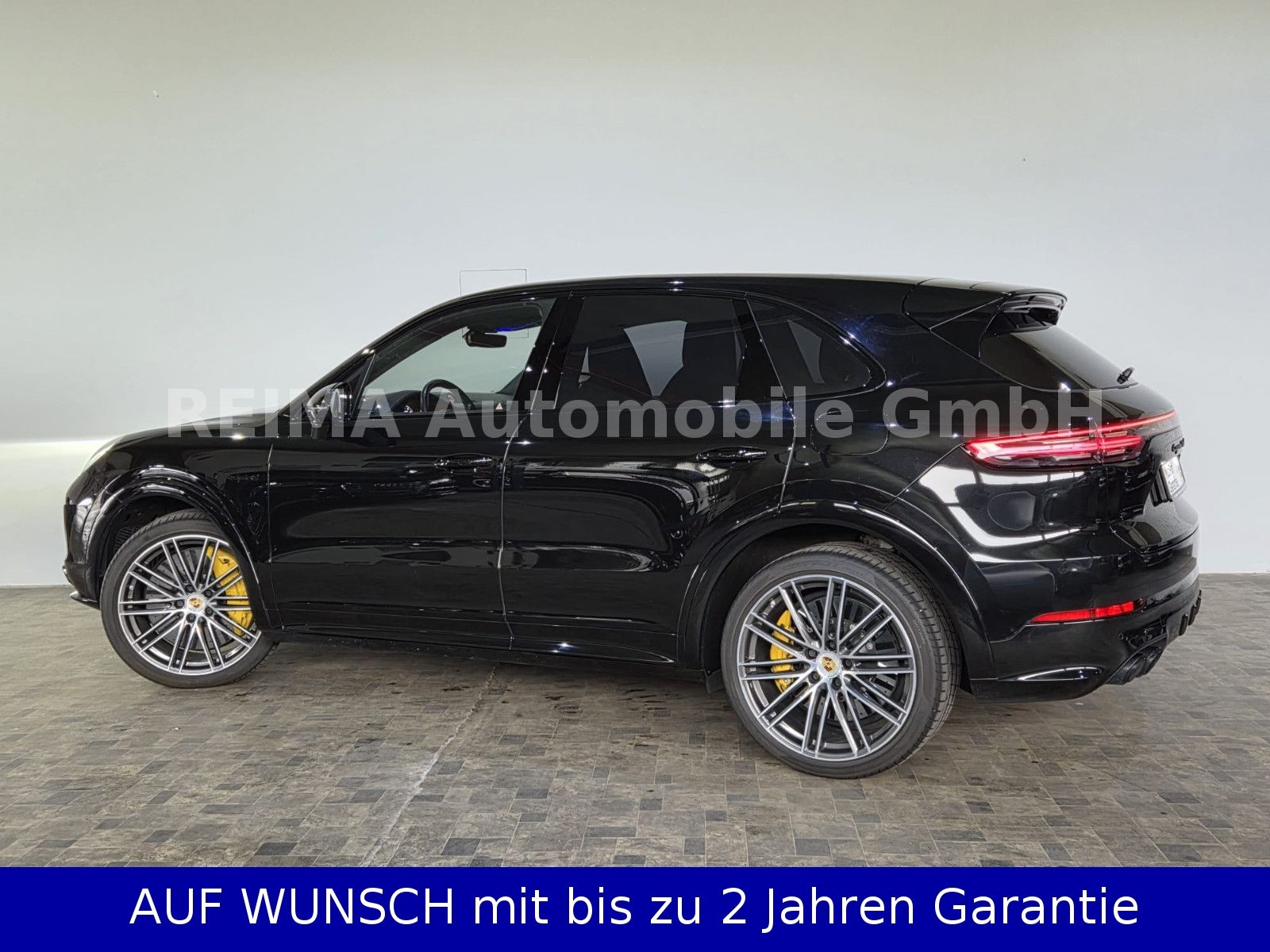 Fahrzeugabbildung Porsche Cayenne 4,0 Turbo S E-Hybrid, Pano, ACC, LED
