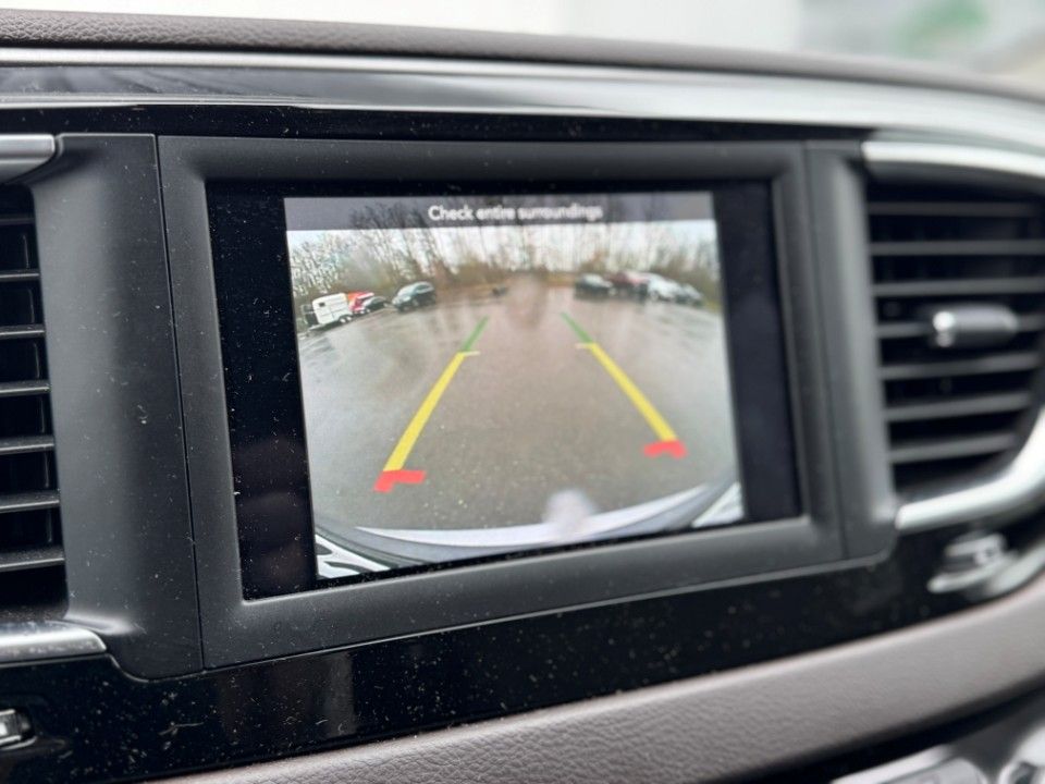 Fahrzeugabbildung Chrysler Pacifica 3.6 LX Kamera PDC unfallfrei erste Hand