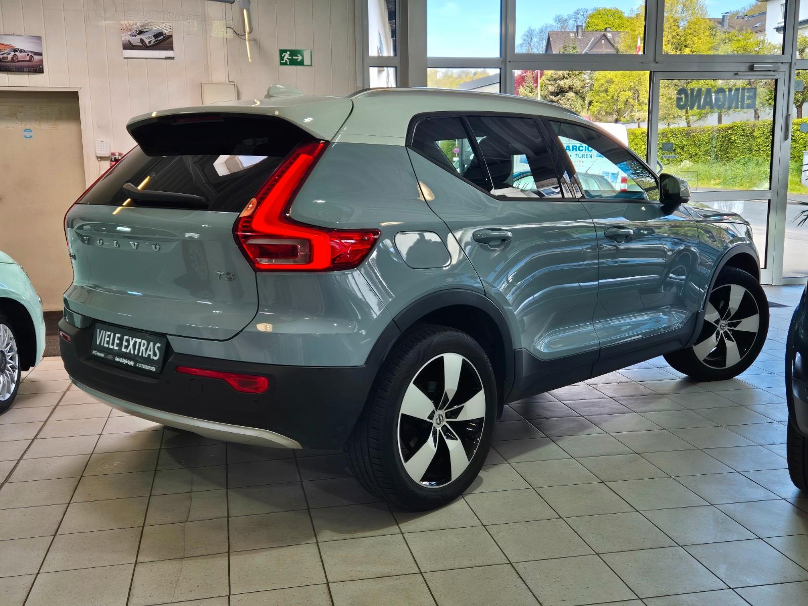 Volvo XC40 1,5 Momentum/Bicolor/Sound/Motorhaube Hagel