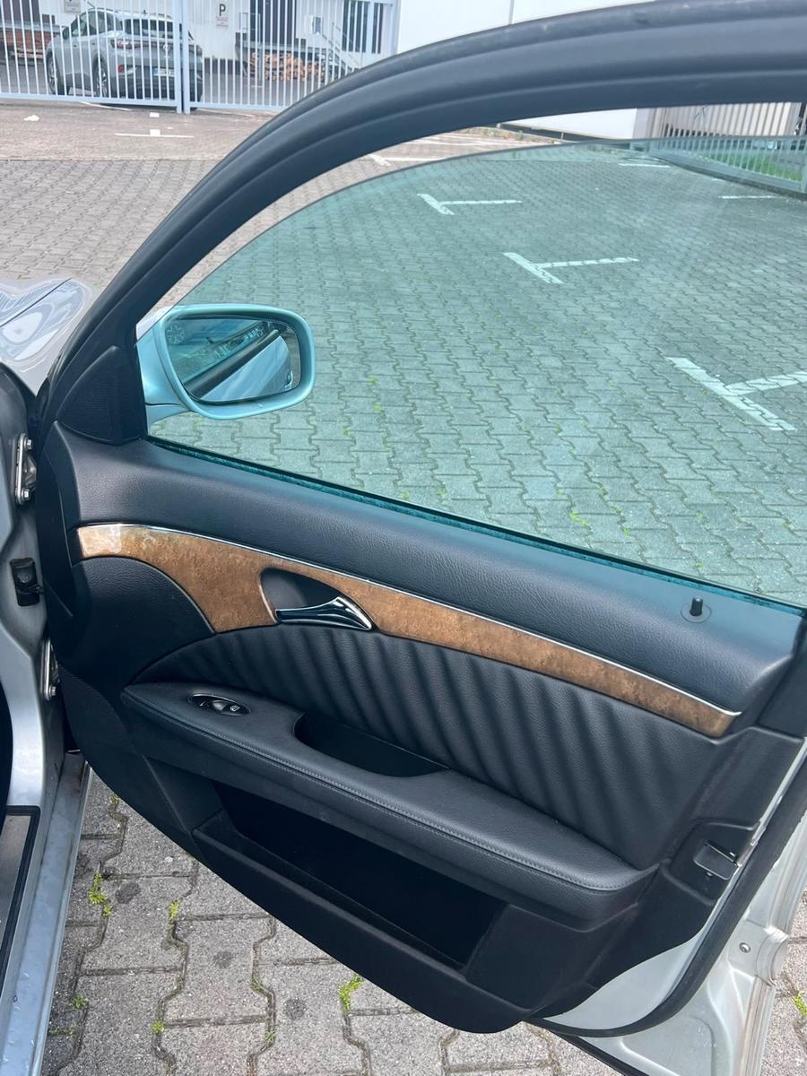 Mercedes-Benz E 220 CDI AVANTGARDE Schiebedach, Nappa Leder