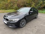 BMW 530e iPerformance  - mit Hybrid-Antrieb: Beheizbare Frontscheibe, mit Klimaautomatik