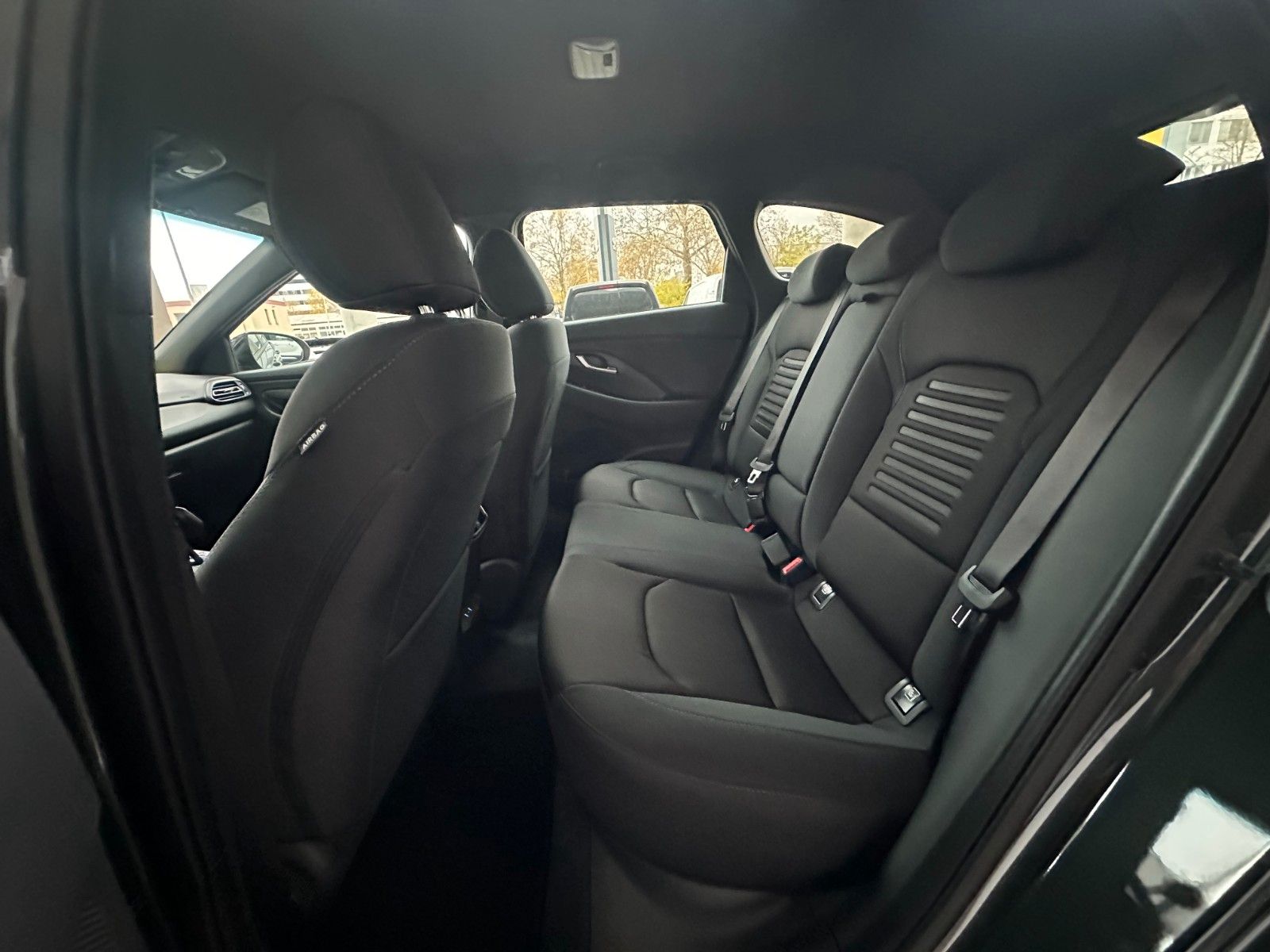 Fahrzeugabbildung Hyundai i30 Kombi Advantage Plus 1.0l DCT Navi/Toterw.!