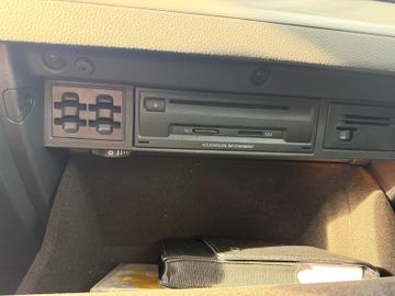 Bild 18 VW Golf VII R-LINE Lim. +PDC+NAVI+BI-XENON+ALU+BT+