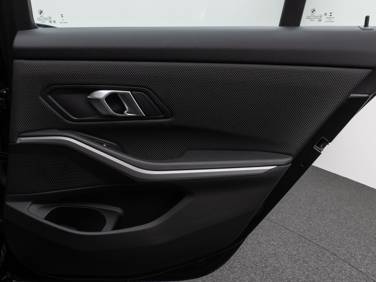 Fahrzeugabbildung BMW 318i DAB CockPit+ PDC Geschwindigkeitsreg LED