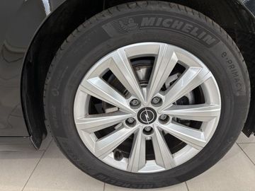 Fotografie 4 des Opel Astra 1.2 Turbo Enjoy Komfort + Tech Paket