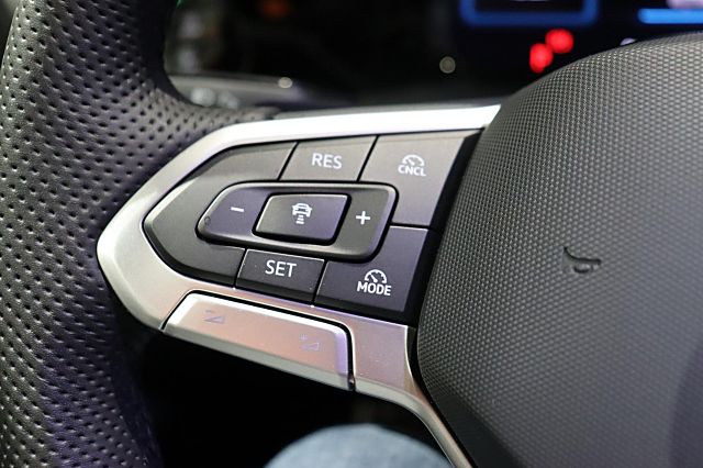 Golf GTE 1.5l DSG LEDER LED AHK SITZKLIMA PANORA