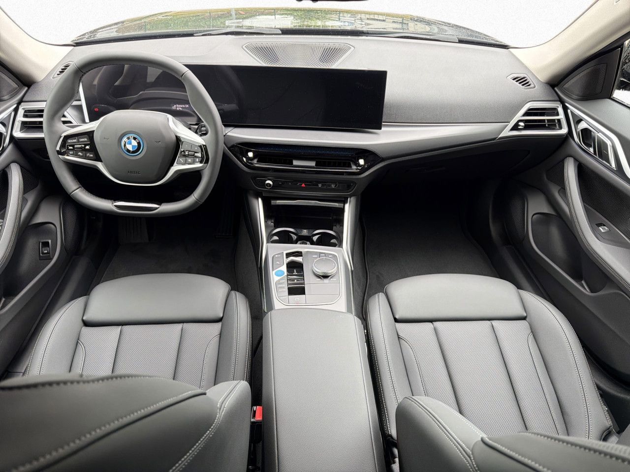 BMW i4 - Bild 12