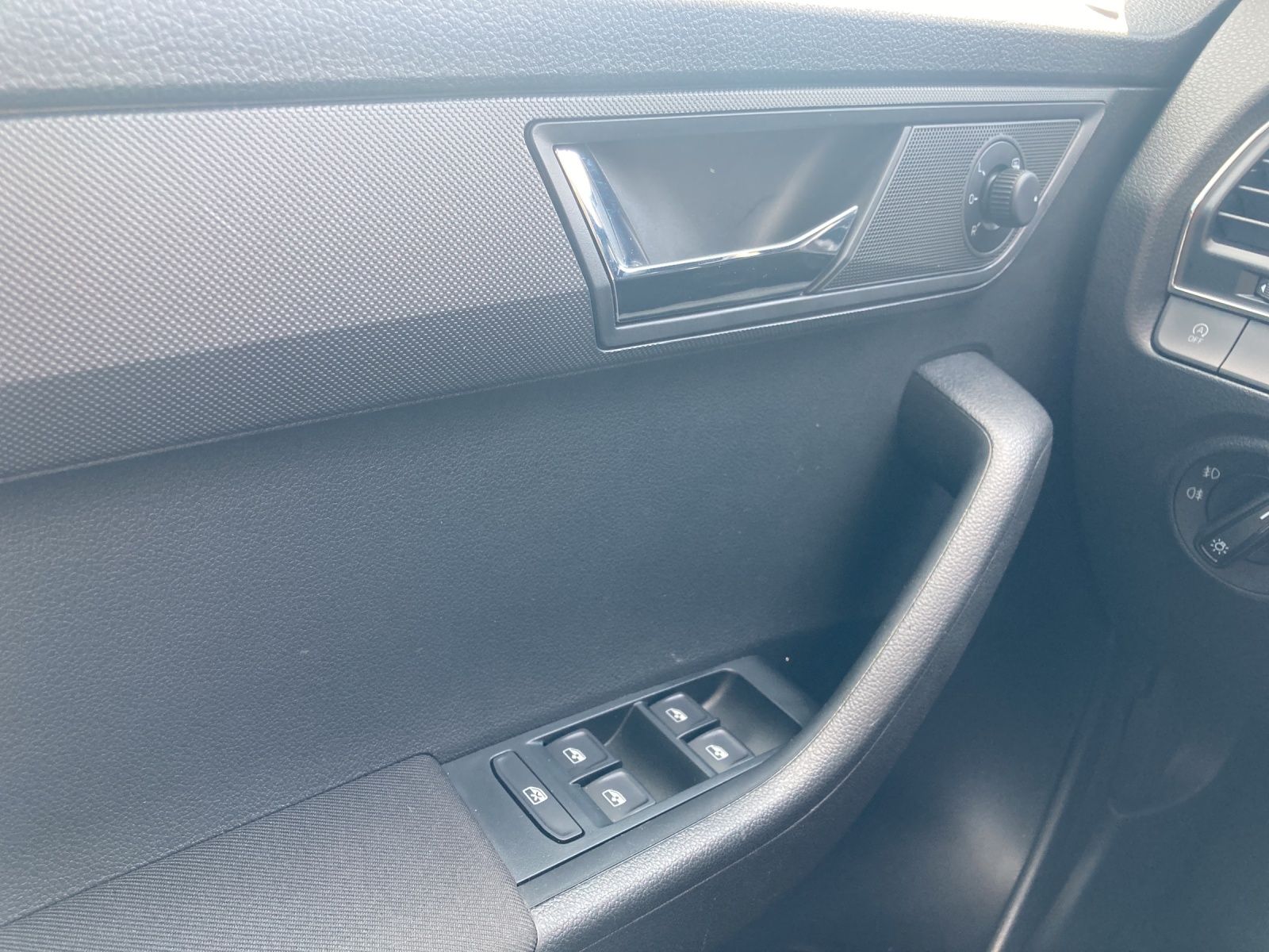 Fahrzeugabbildung SKODA Fabia TSI Drive 125 Best-Of Navi Pano Climatroni
