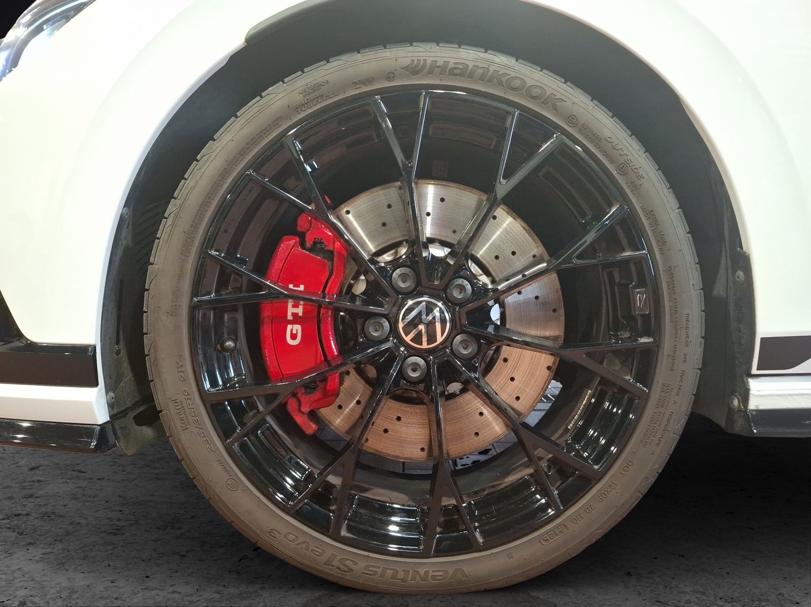 Fahrzeugabbildung Volkswagen Golf VIII GTI Clubsport DSG Matrix Navi ACC AID