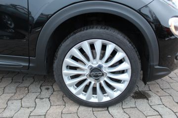 Fahrzeugabbildung Fiat 500X Lounge Aut. Xenon